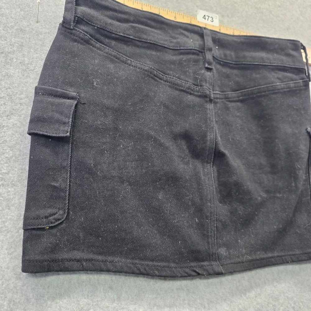 PacSun Womens Black Denim Cargo Mini Skirt Size 25 Utility‎ Pocket Y2K Style